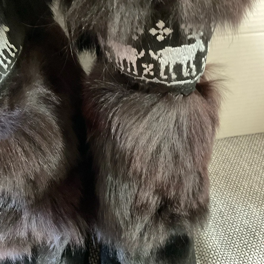 TEMARICA ITALIAN BLACK FUR SKI BOOTS WITH‎ EMBROIDERED REINDEER 37Italy/6.5 US